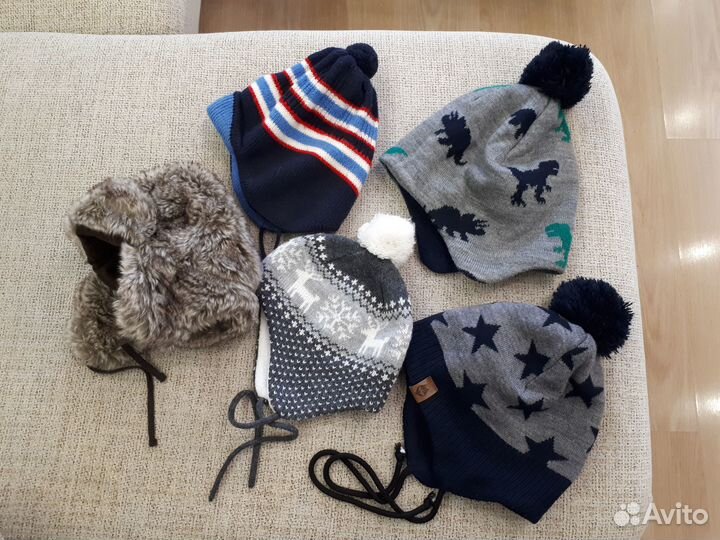 Шапки зимние для мальчика H&M разные