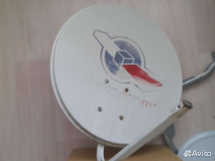 Антенна спутниковая