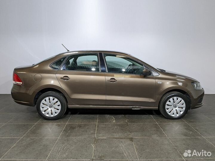 Volkswagen Polo 1.6 AT, 2015, 32 588 км