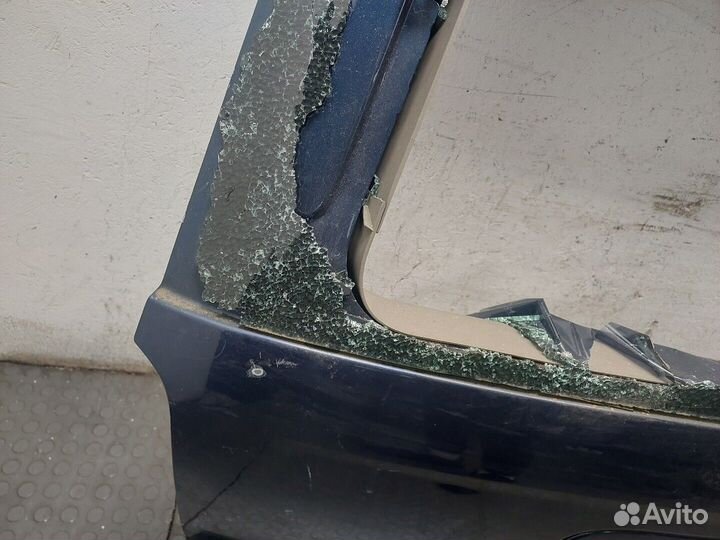 Крышка багажника Chrysler Voyager, 2003