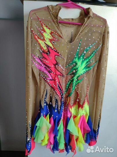 Платье для фигурного катания и гимнастики