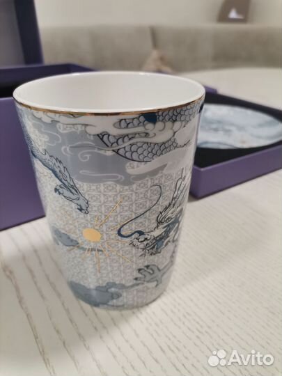 Бокал и блюдо