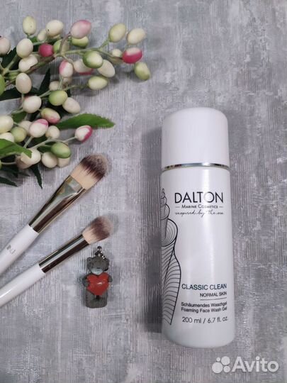 Гель для умывания лица Dalton