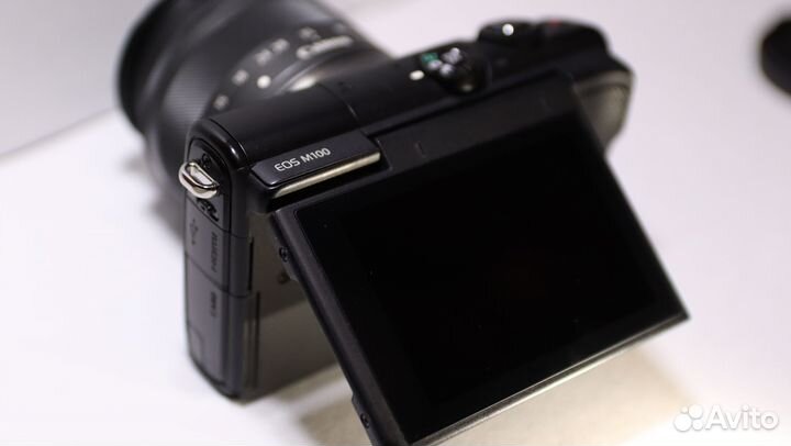 Фотокамера Canon EOS M100 Kit 15-45мм