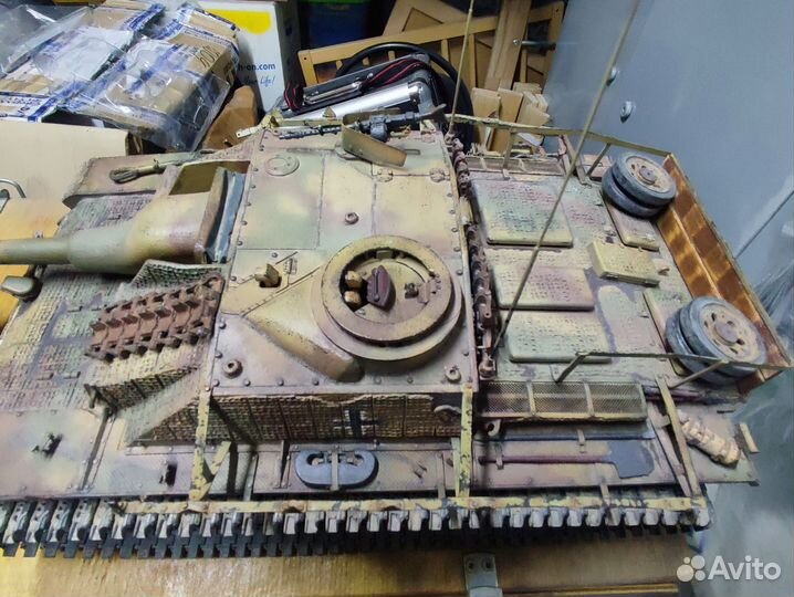 Модель танка 1:16 Штуг