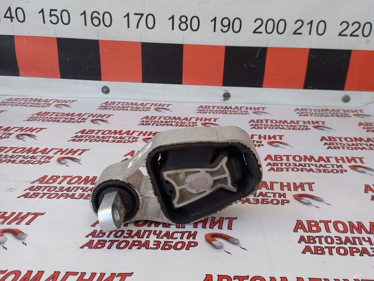 Подушка двигателя передняя нижняя Lixiang L7