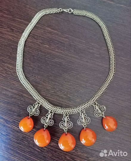 Колье ожерелье