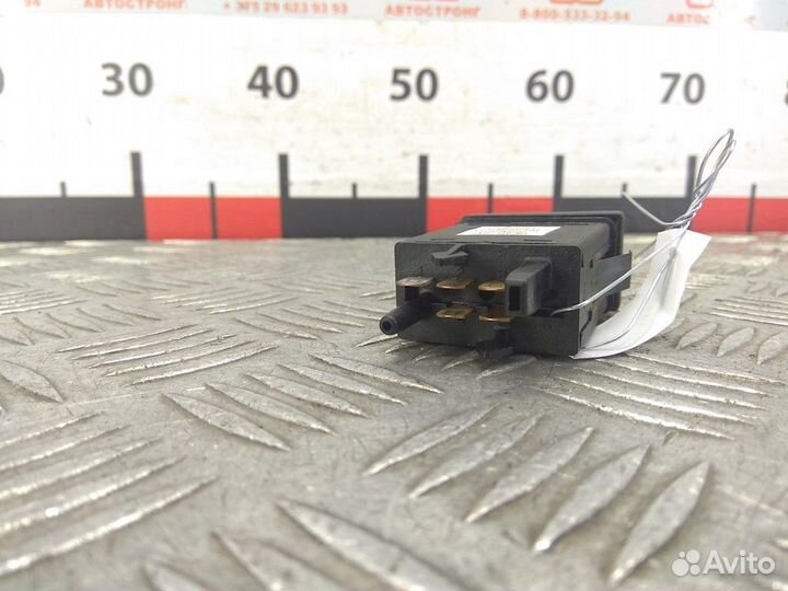 Кнопка обогрева заднего стекла Volkswagen Sharan