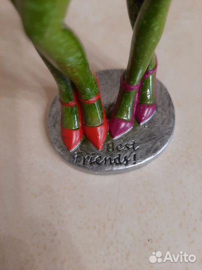 Статуэтка лягушка