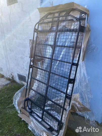 Автомобильный багажник