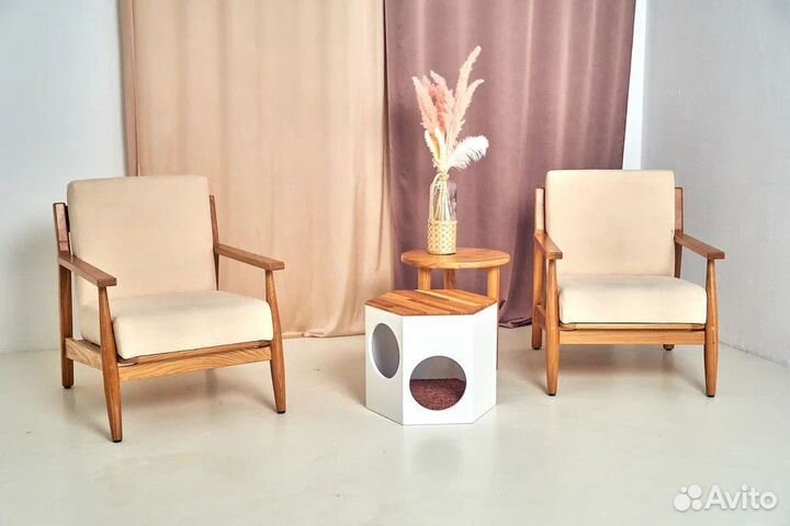 Лежанка для собак и кошек / Вольер для собак