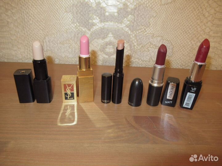 Помады разные Mac, YSL, IsaDora, Ив Роше