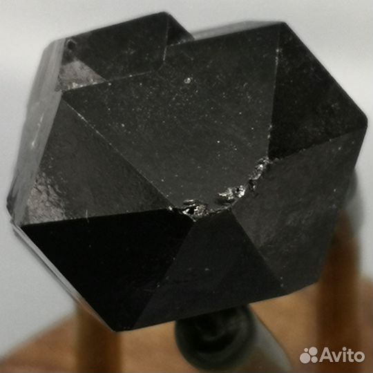 Кристалл мориона