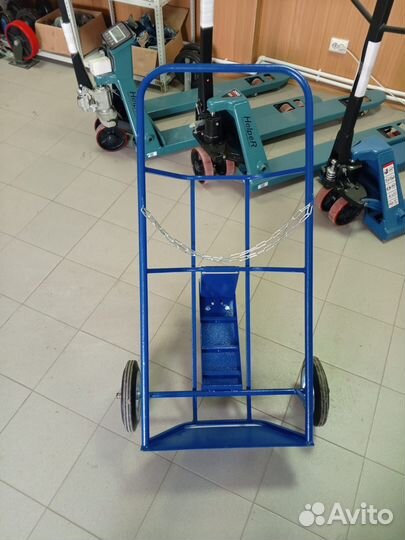 Тележка для перемещения бочек