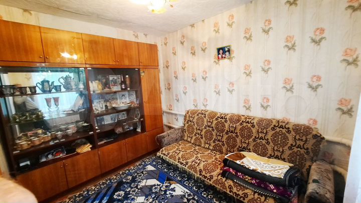 3-к. квартира, 53 м², 1/1 эт.