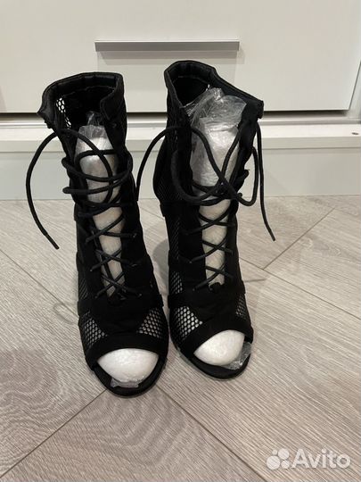 Туфли для high heels