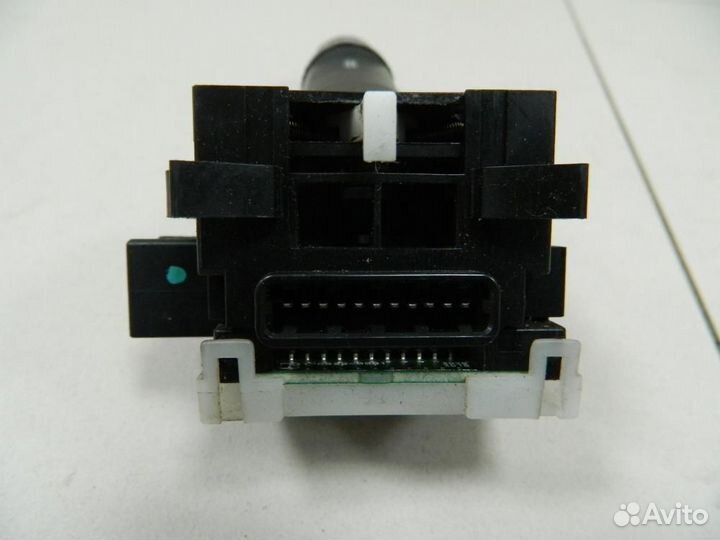 Переключатель поворотов подрулевой Mitsubishi Lanc