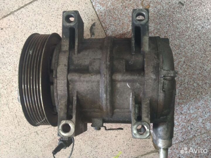 Компрессор кондиционера Nissan ZD30