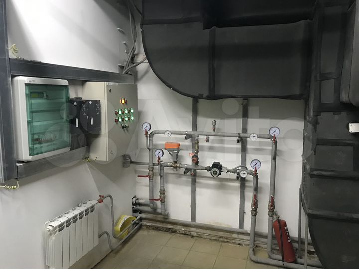 Склад, 1300 м²