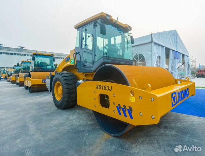 Дорожный каток XCMG XS163, 2023