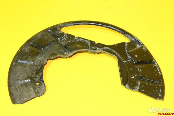 VW Phaeton Пыльник тормозного диска передний правы