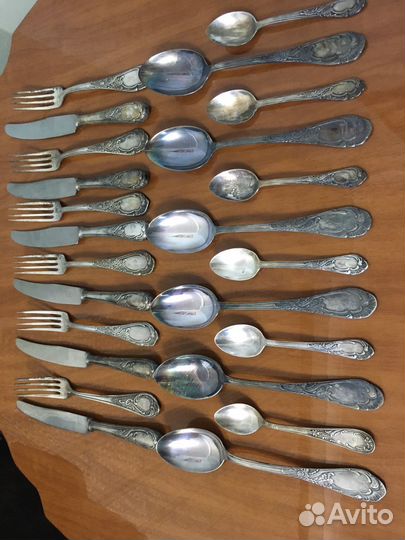 Набор столовых приборов мельхиор 