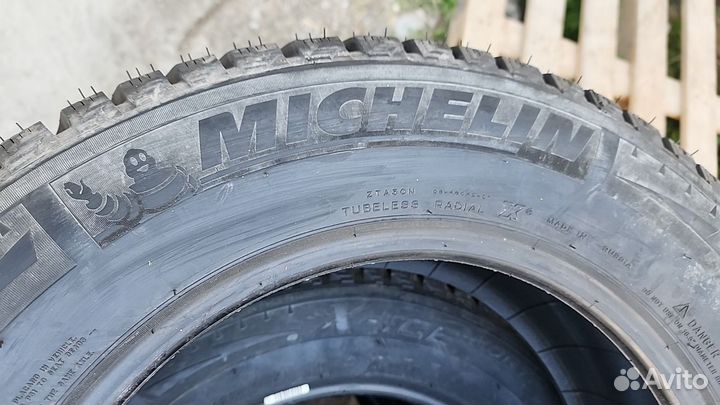 Michelin X-Ice North 2 215/65 R16 102T