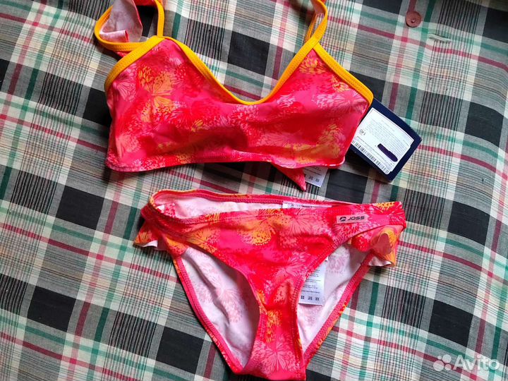 Купальник для девочки 140 новый