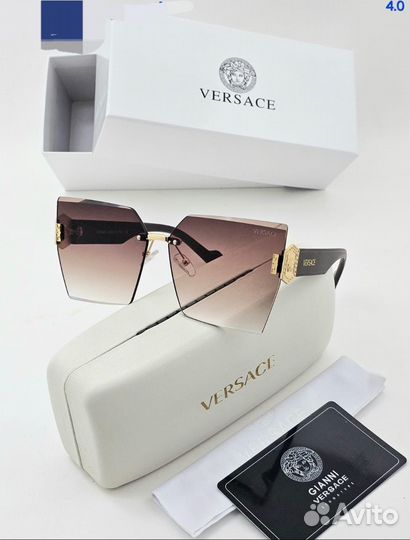 Солнцезащитные очки женские Versace