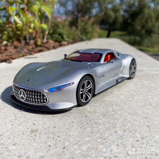 Модель машины Mercedes-Benz AMG Vision GT