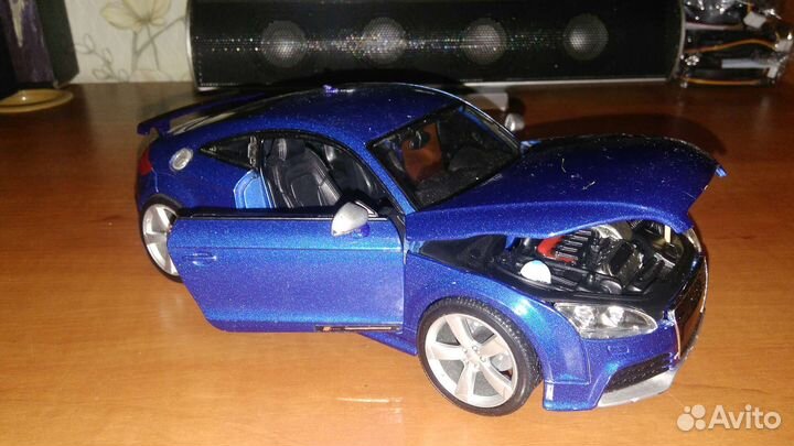 Моделька Audi TT RS