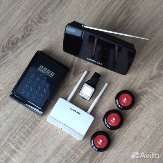 Кнопка вызова персонала, часы, табло, пуль, репите