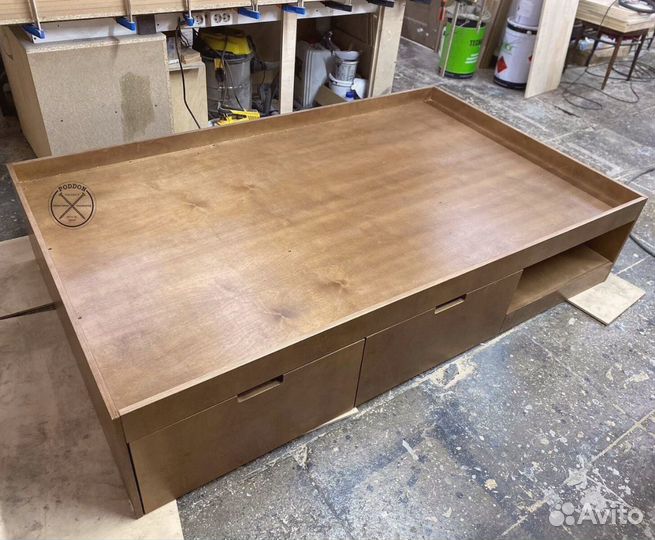 Кровать подиум