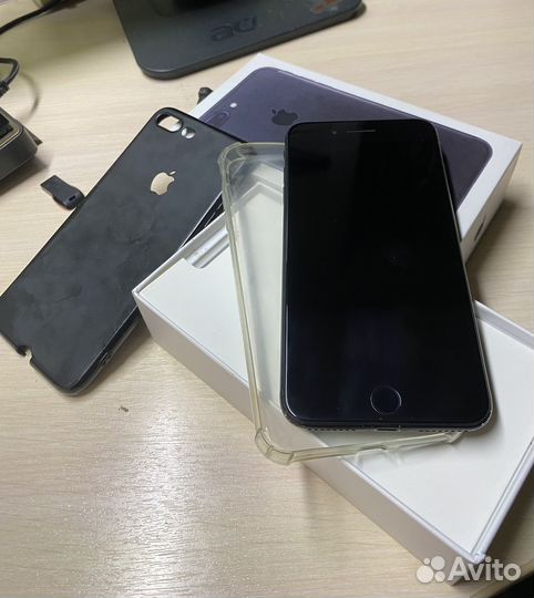 Телефон iPhone 7 Plus