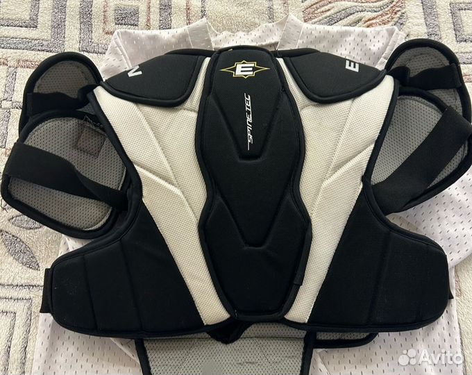 Нагрудник хоккейный Easton детский