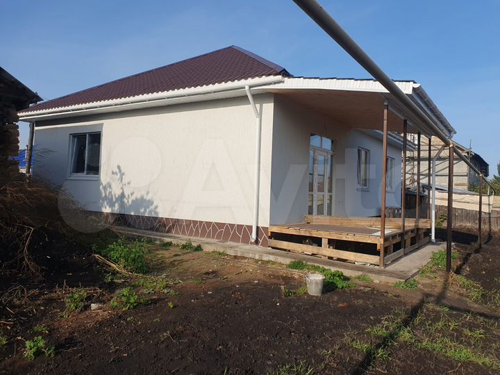 Коттедж 105 м² на участке 6 сот.