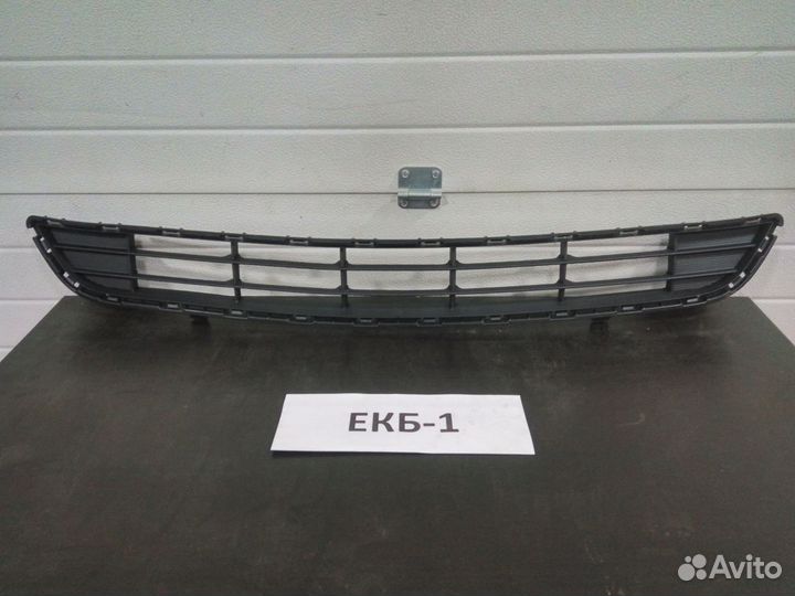 Решетка в бампер нижняя Kia Sportage 2016-2018