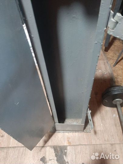 Шкаф металлический сейф