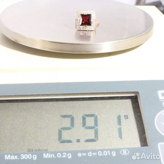 Серьги с гранатом