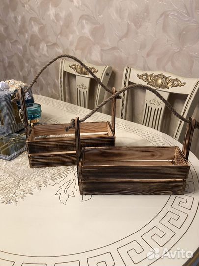 Декоративный деревянный ящик