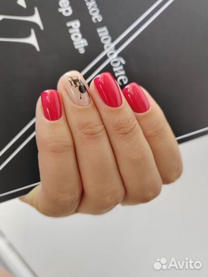 Модель на педикюр