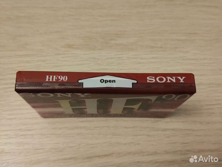 Новые аудиокассеты Sony HF-90 и TDK D90