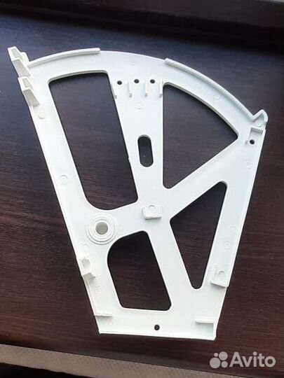 Поворотное устррйство для обувницы