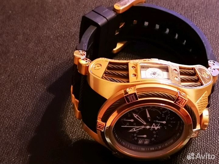 Крупные Invicta Bolt Zeus-Tria Swiss Made d58 мм