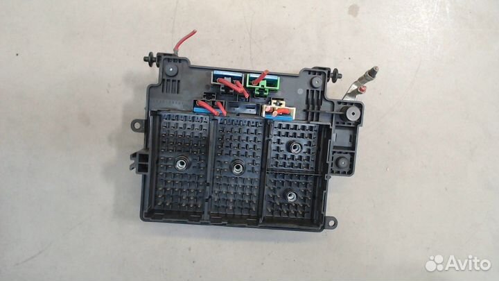 Блок предохранителей Chevrolet Tahoe, 2005