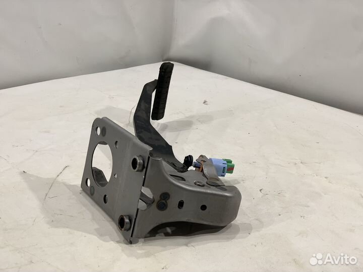 Педаль тормоза Mitsubishi Outlander 3