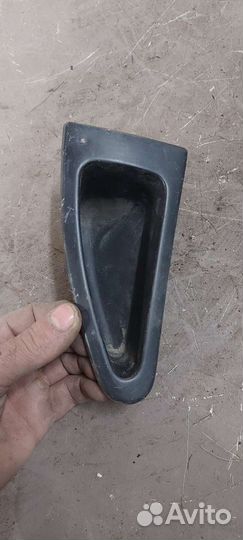 Пластик салона Nissan Serena c23