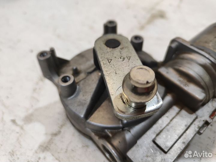 Моторчик стеклоочистителя передний