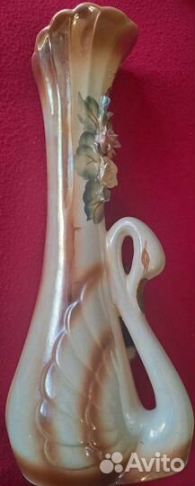 Лебедь ваза