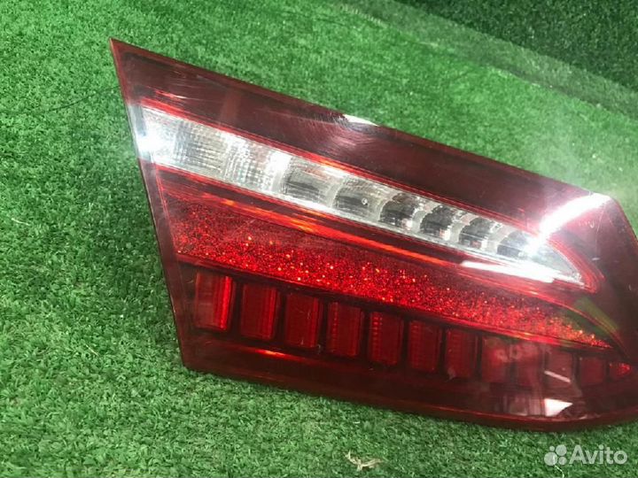 Фонарь задний внутренний левый Mercedes-Benz E-Class
